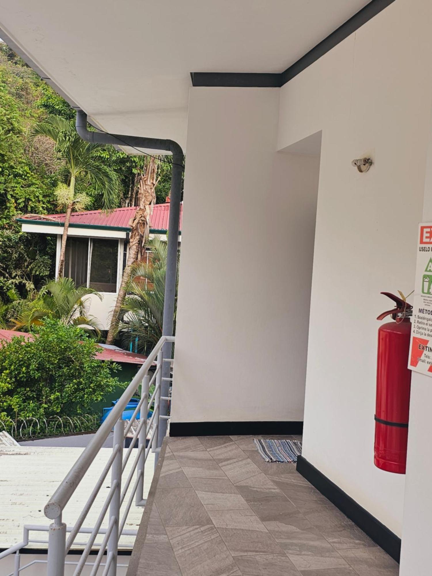 Pura vida apartments Quepos Habitación foto
